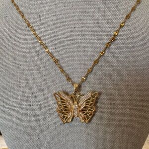 Water 💦 Resistant butterfly pendant necklace